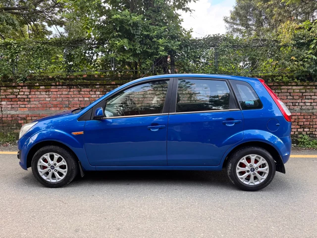 2012 Ford Figo Titanium-1