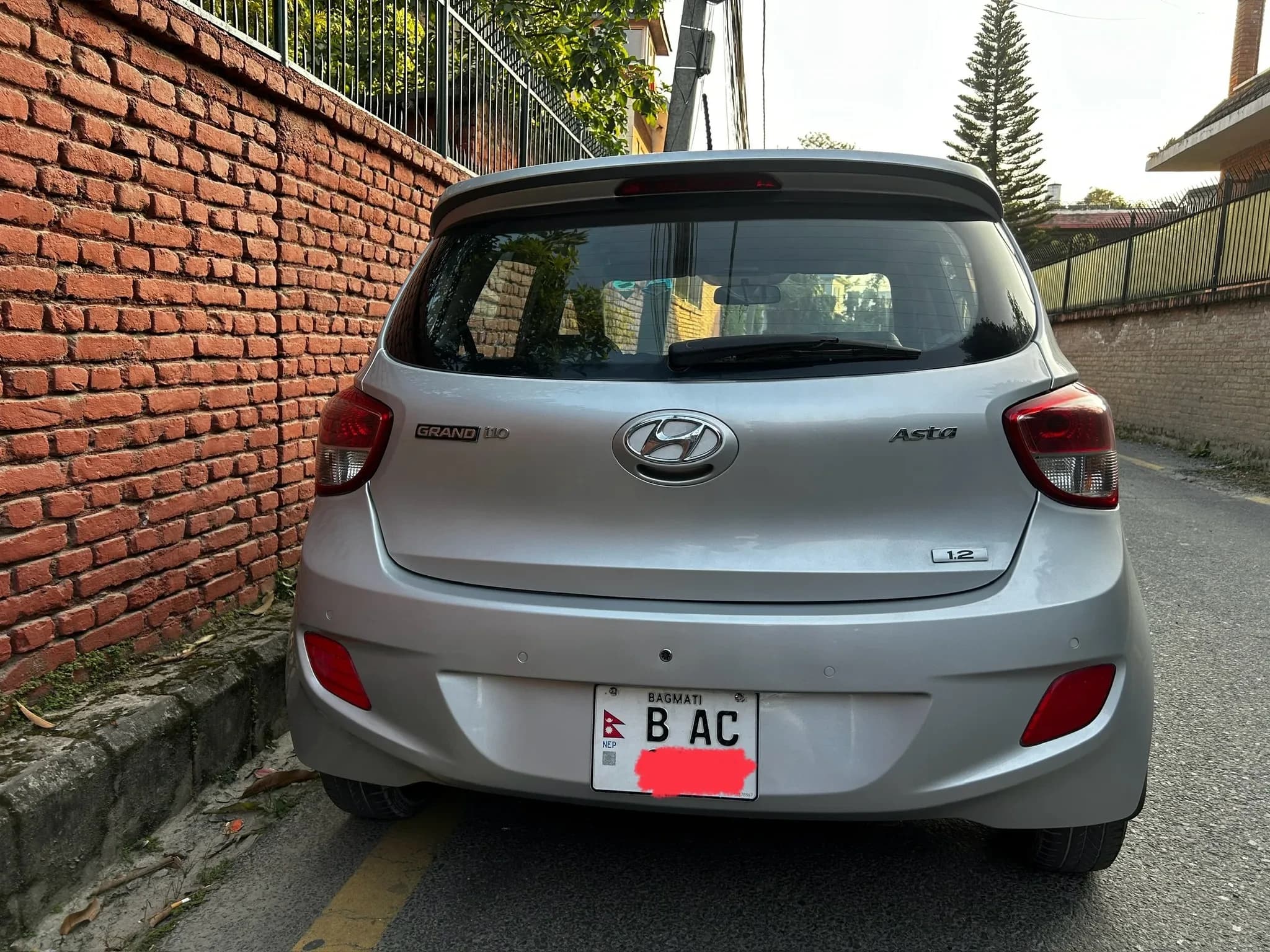 2014 Hyundai Grand i10 Asta-1
