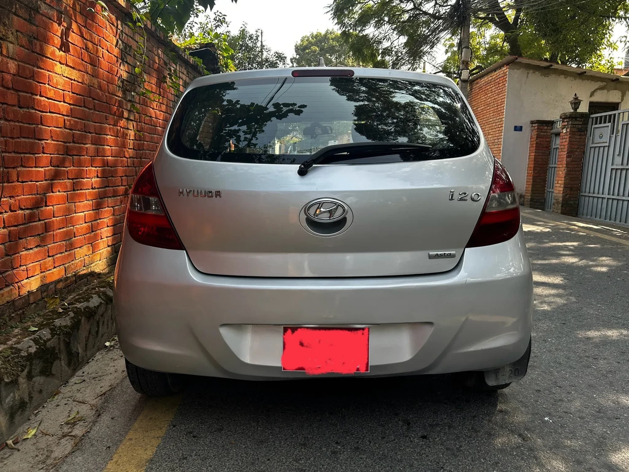 2010 Hyundai i20 Asta-2