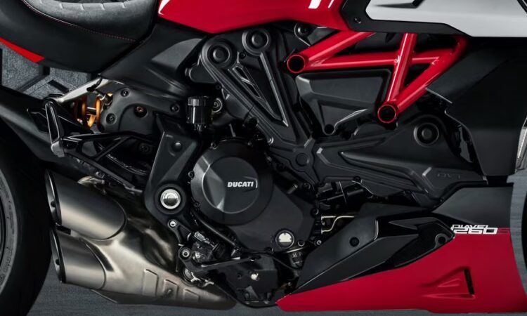 Ducati Diavel Engine
